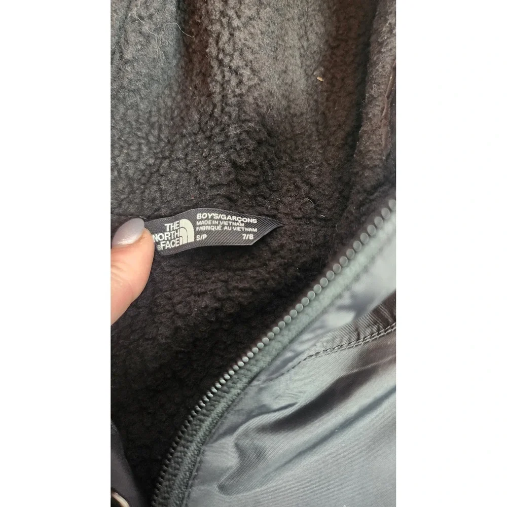 The North Face Boys Warm Storm DryVent Rain Jacket Black Gray Size S 7/8 Hooded